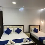 Villa Center Ksamil